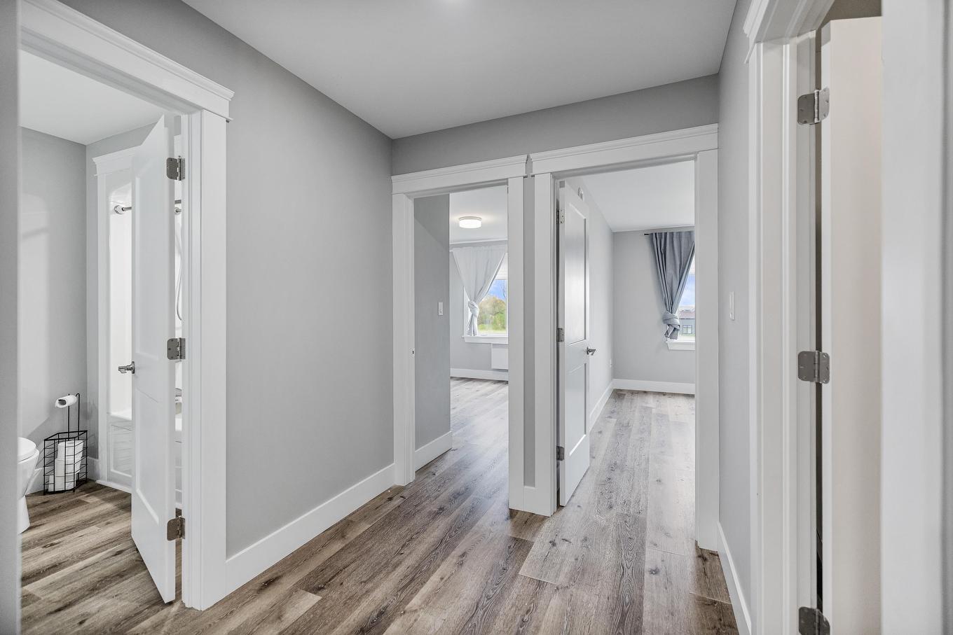 5 12 Harold Court, Cornwall, PE