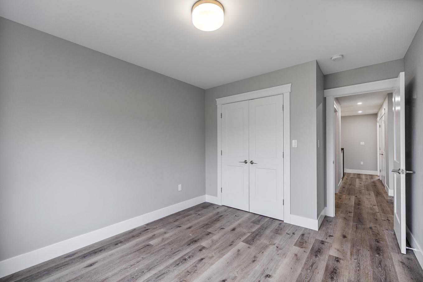 5 12 Harold Court, Cornwall, PE