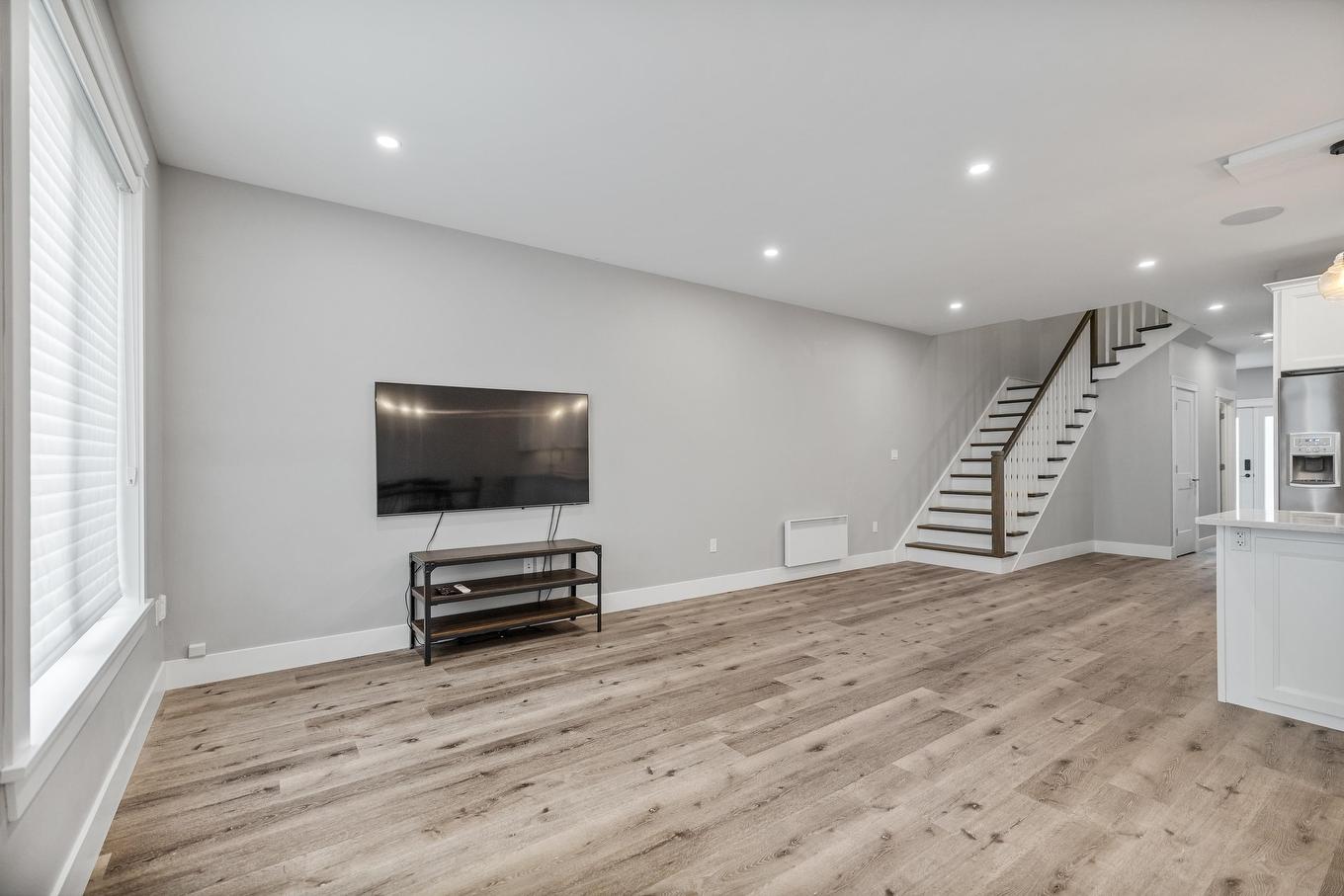 5 12 Harold Court, Cornwall, PE