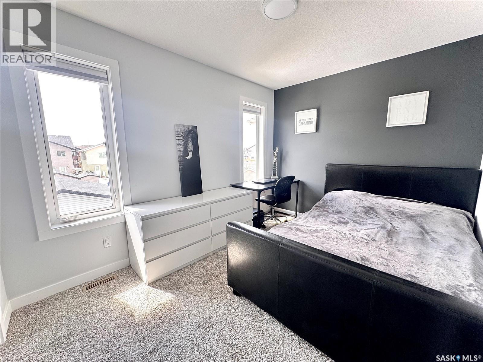 7937 Flax Avenue, Regina, SK - Indoor Photo Showing Bedroom