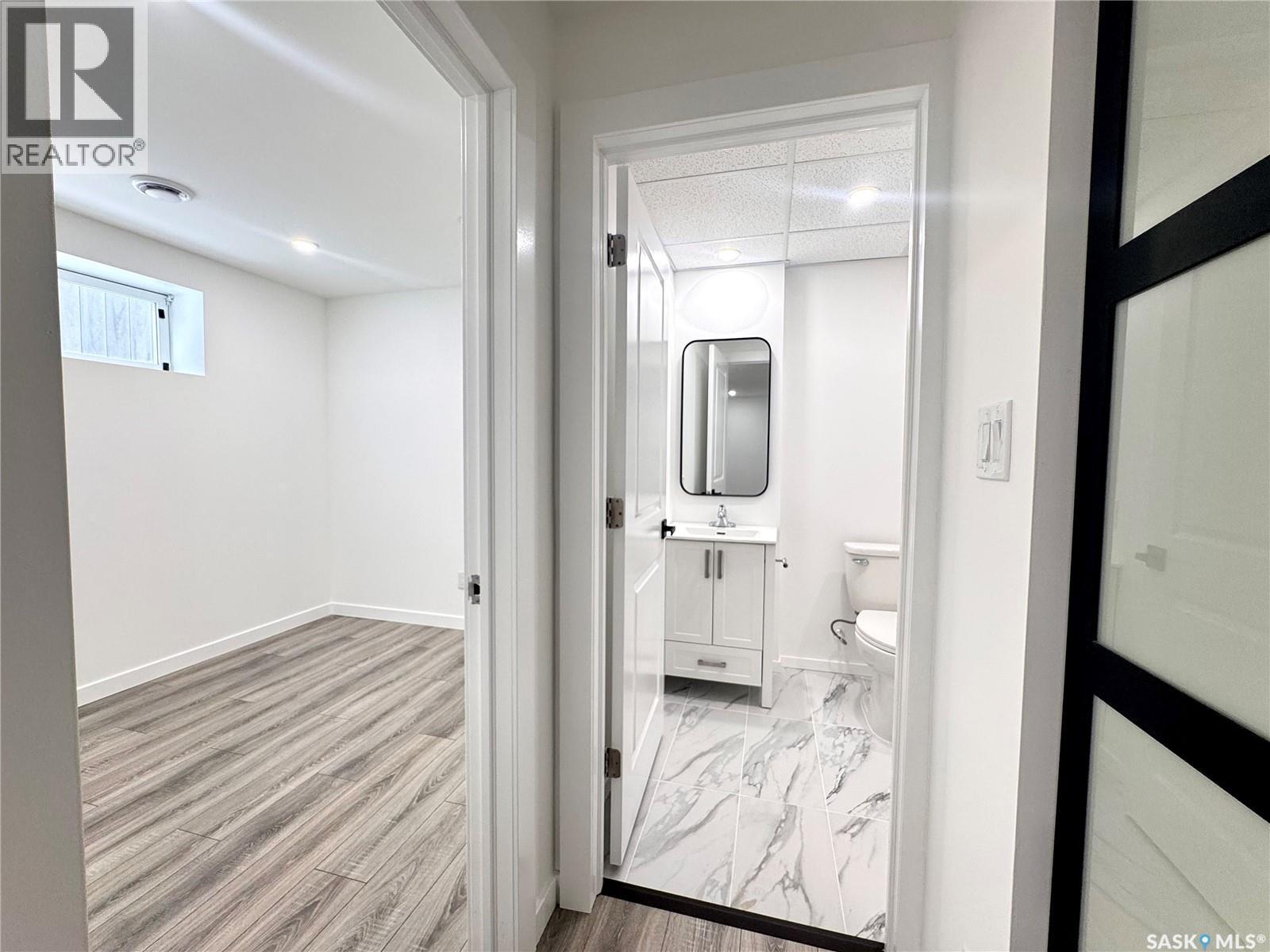 7937 Flax Avenue, Regina, SK - Indoor Photo Showing Other Room