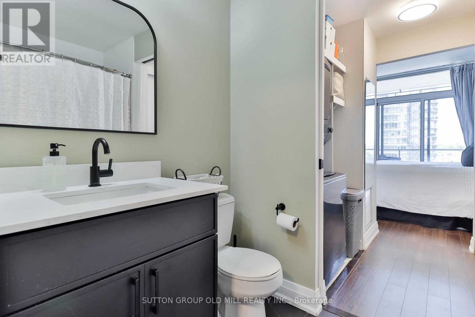602 - 103 The Queensway, Toronto, ON - Indoor Photo Showing Bathroom