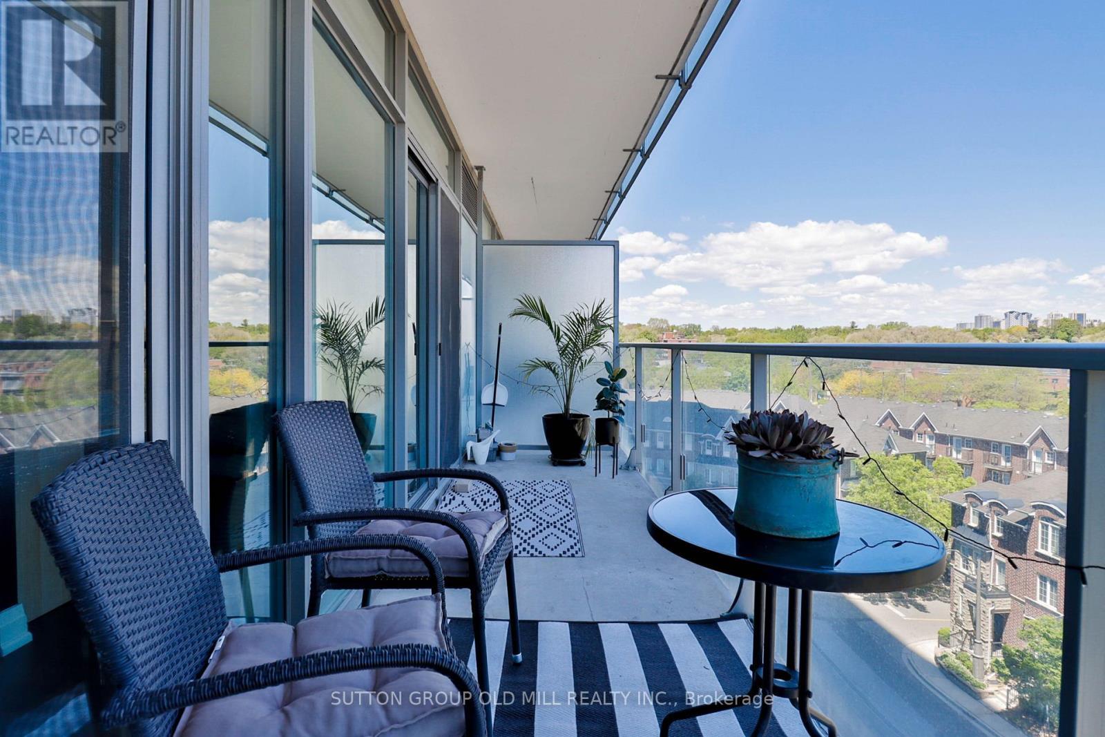 602 - 103 The Queensway, Toronto, ON - Outdoor With Exterior
