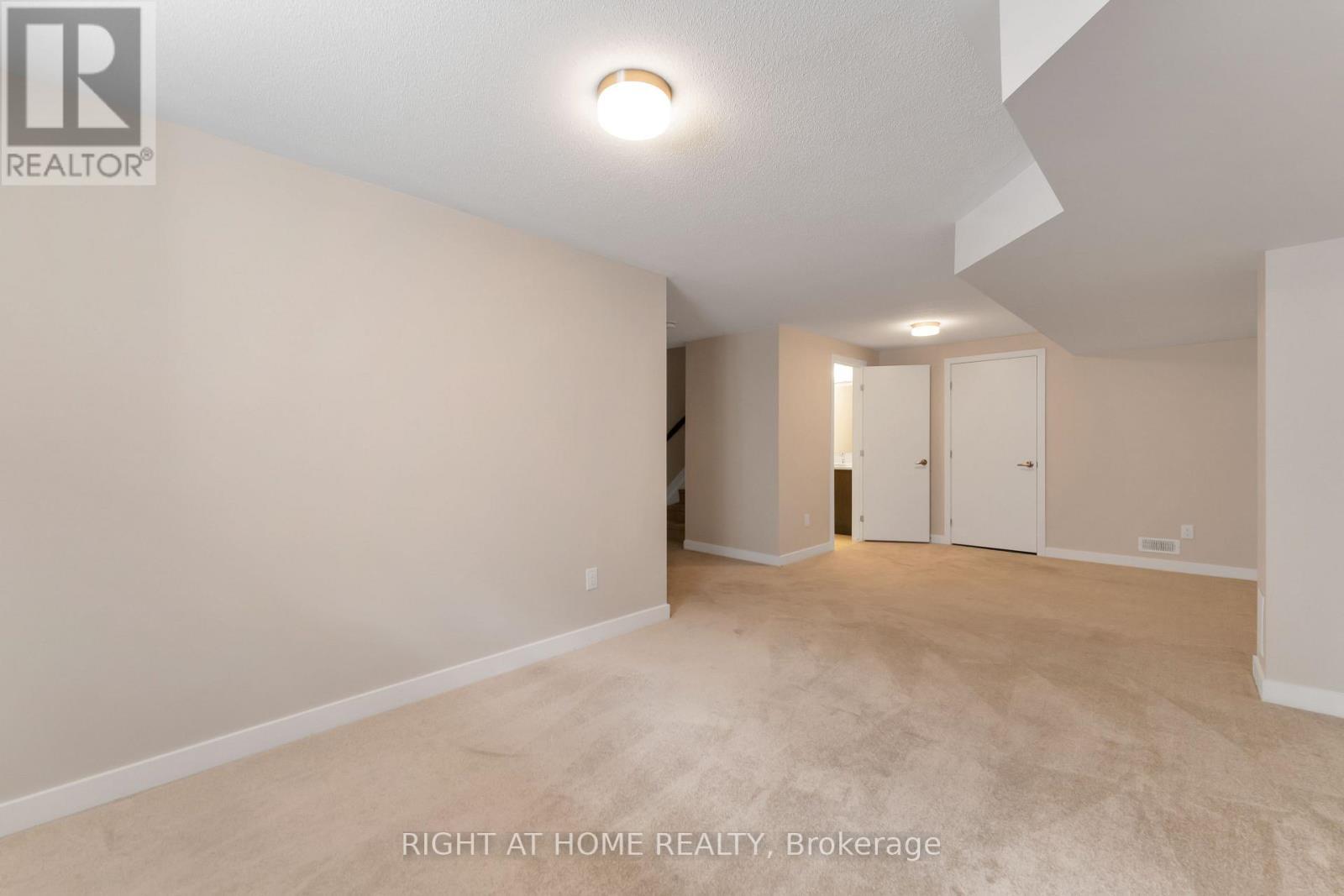 6319 Perth Street, Ottawa, ON - Indoor Photo Showing Other Room