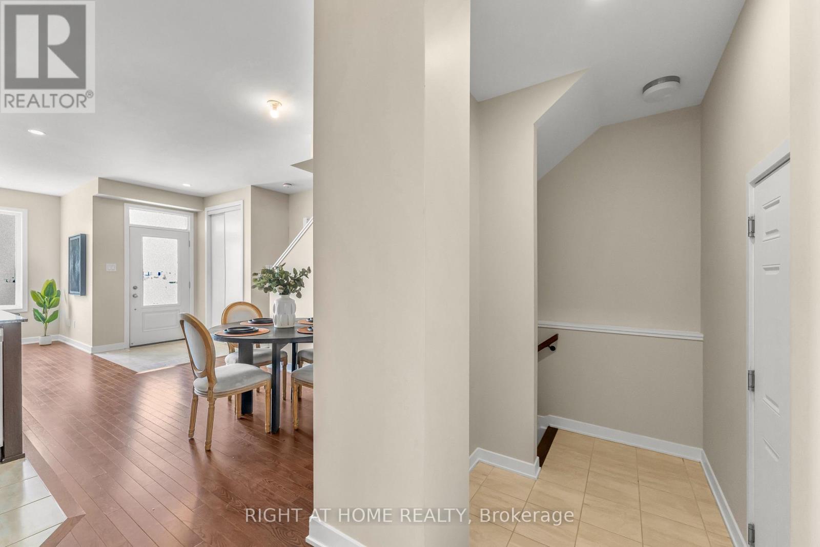 6319 Perth Street, Ottawa, ON - Indoor Photo Showing Other Room