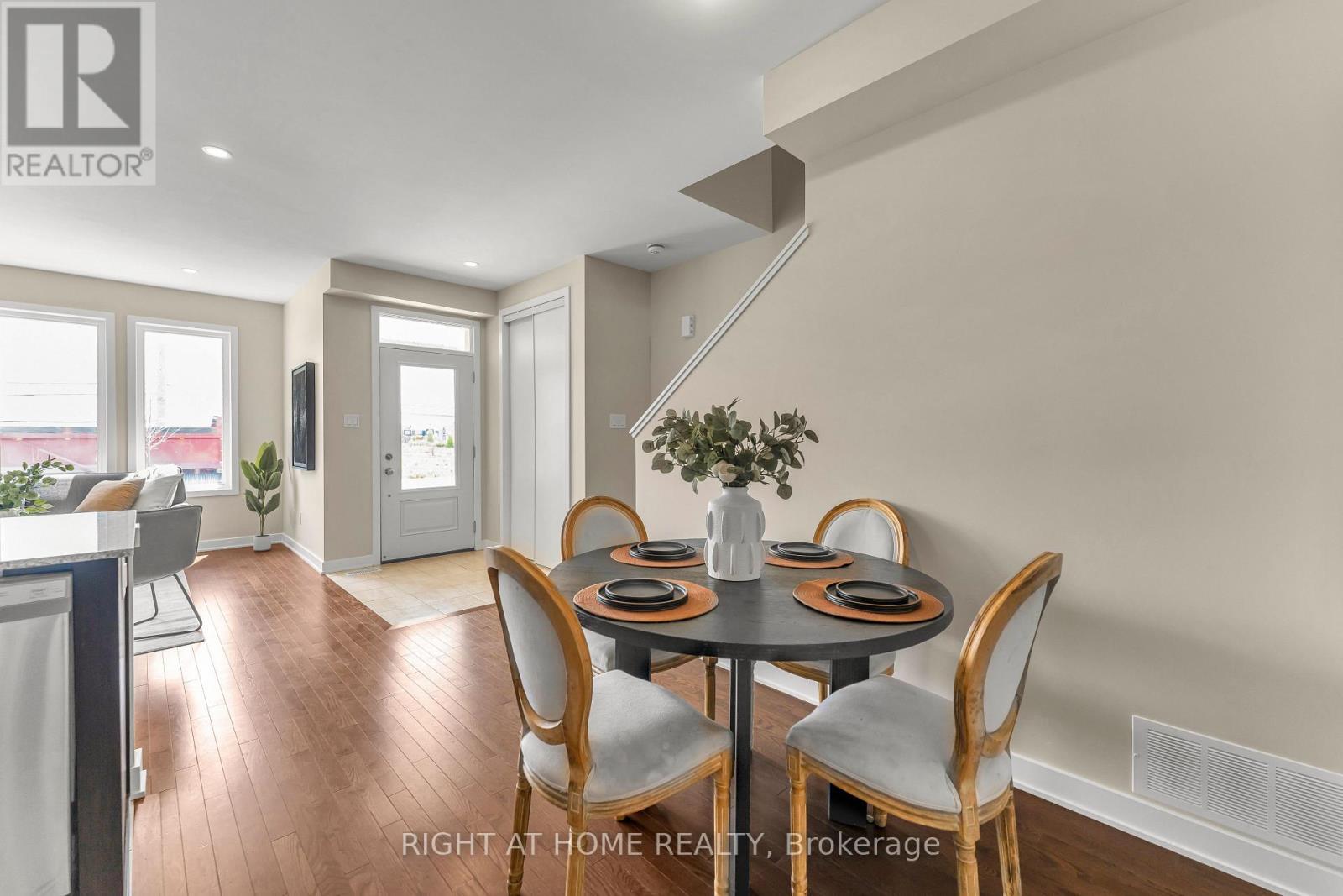 6319 Perth Street, Ottawa, ON - Indoor Photo Showing Dining Room