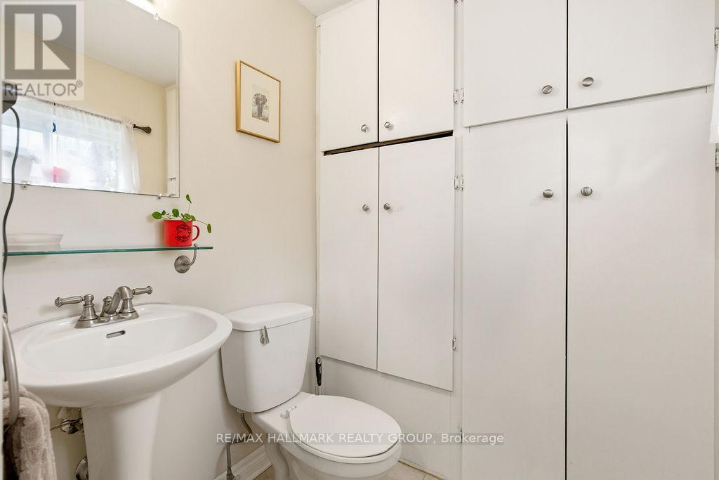 176 King Edward Avenue, Ottawa, ON - Indoor Photo Showing Bathroom