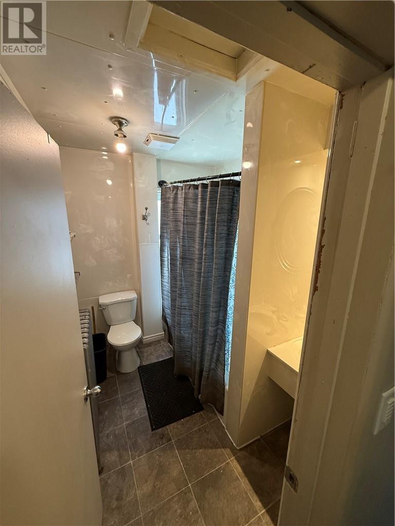 1 Whittaker, Sudbury, ON - Indoor Photo Showing Bathroom
