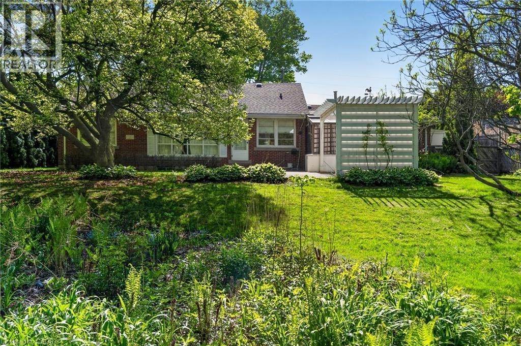 53 Lovers Lane, Ancaster, ON - Outdoor