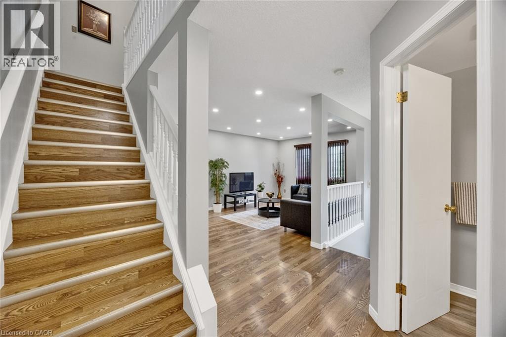 34 Phair Crescent, London, ON - Indoor Photo Showing Other Room