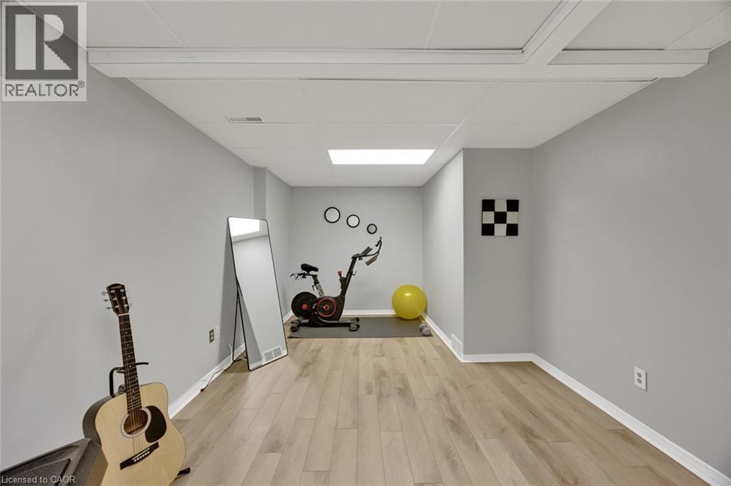 34 Phair Crescent, London, ON - Indoor