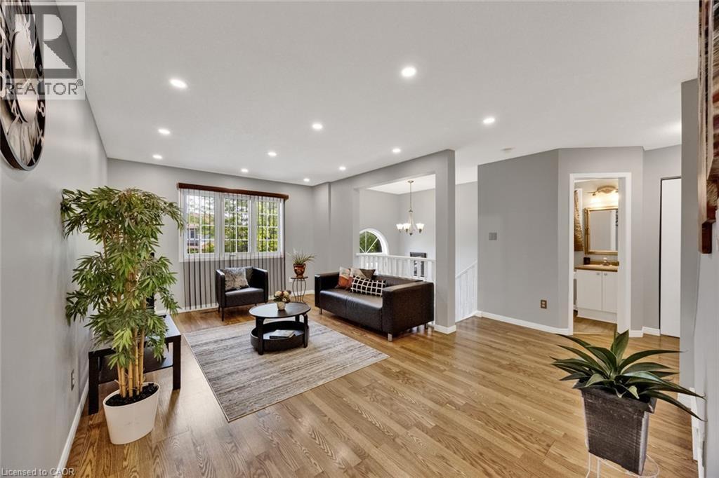 34 Phair Crescent, London, ON - Indoor