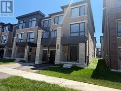 131 BLUE FRST CRESCENT Barrie, ON L9J 0N5