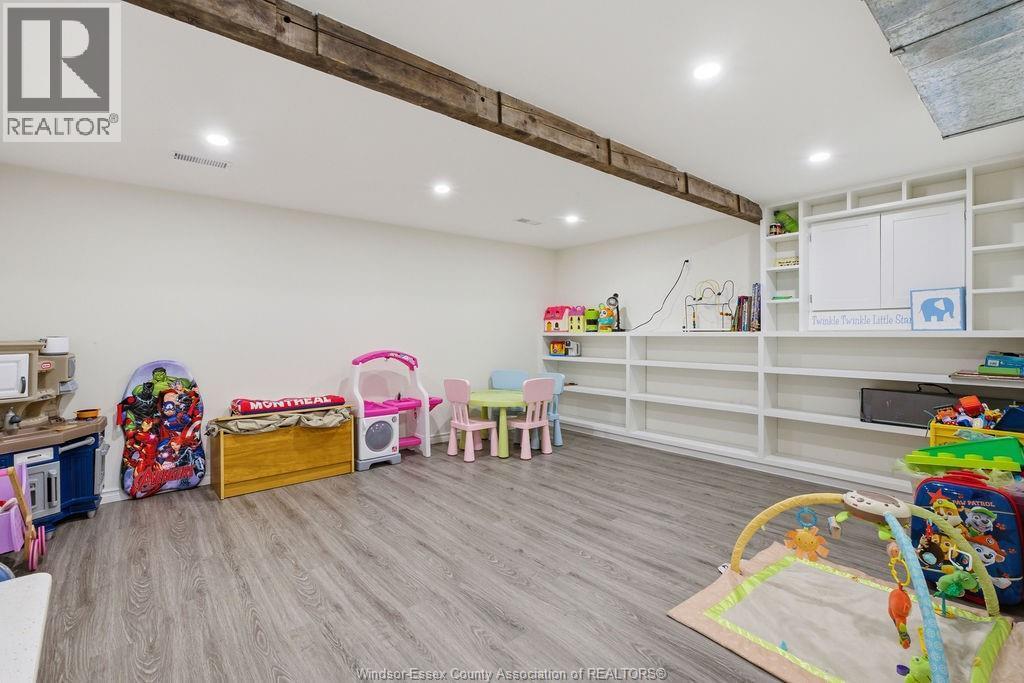 512 Elinor, Windsor, ON - Indoor