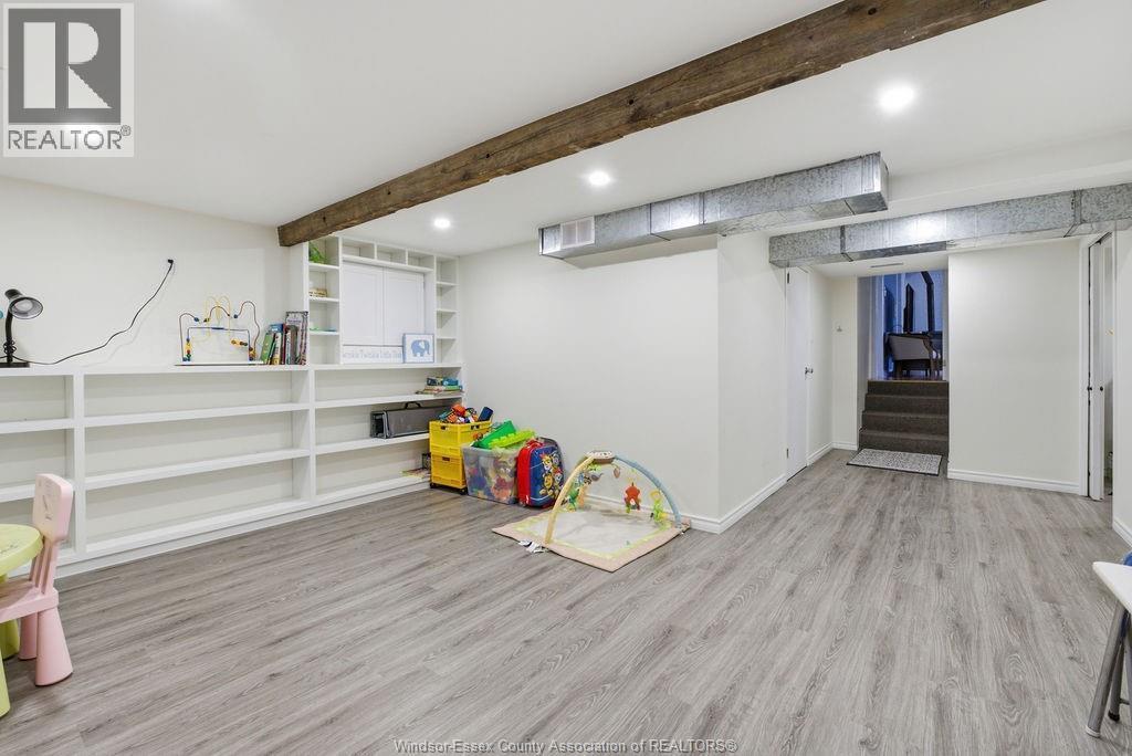 512 Elinor, Windsor, ON - Indoor