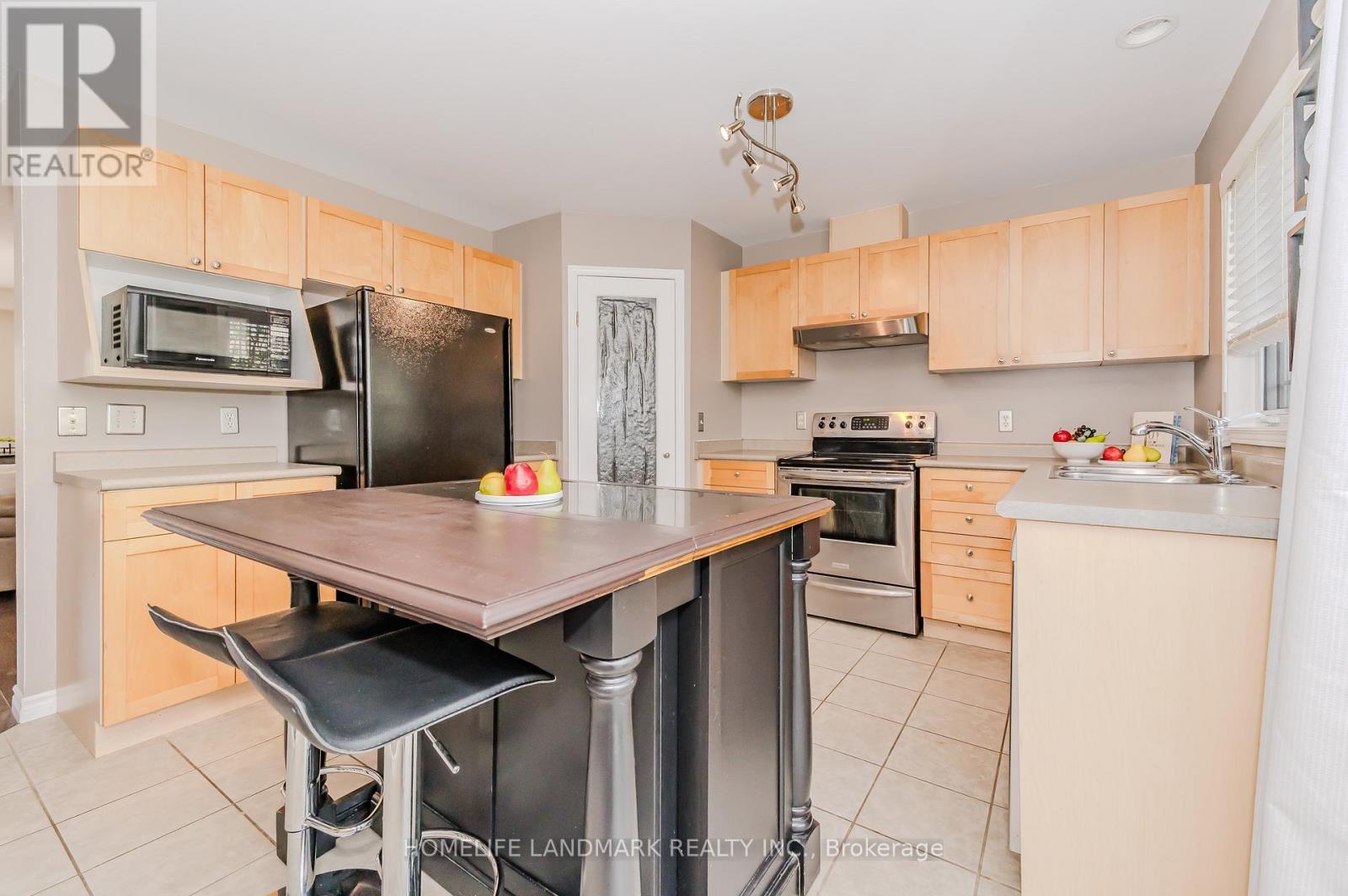 7 Whitehall Lane, Cambridge, ON