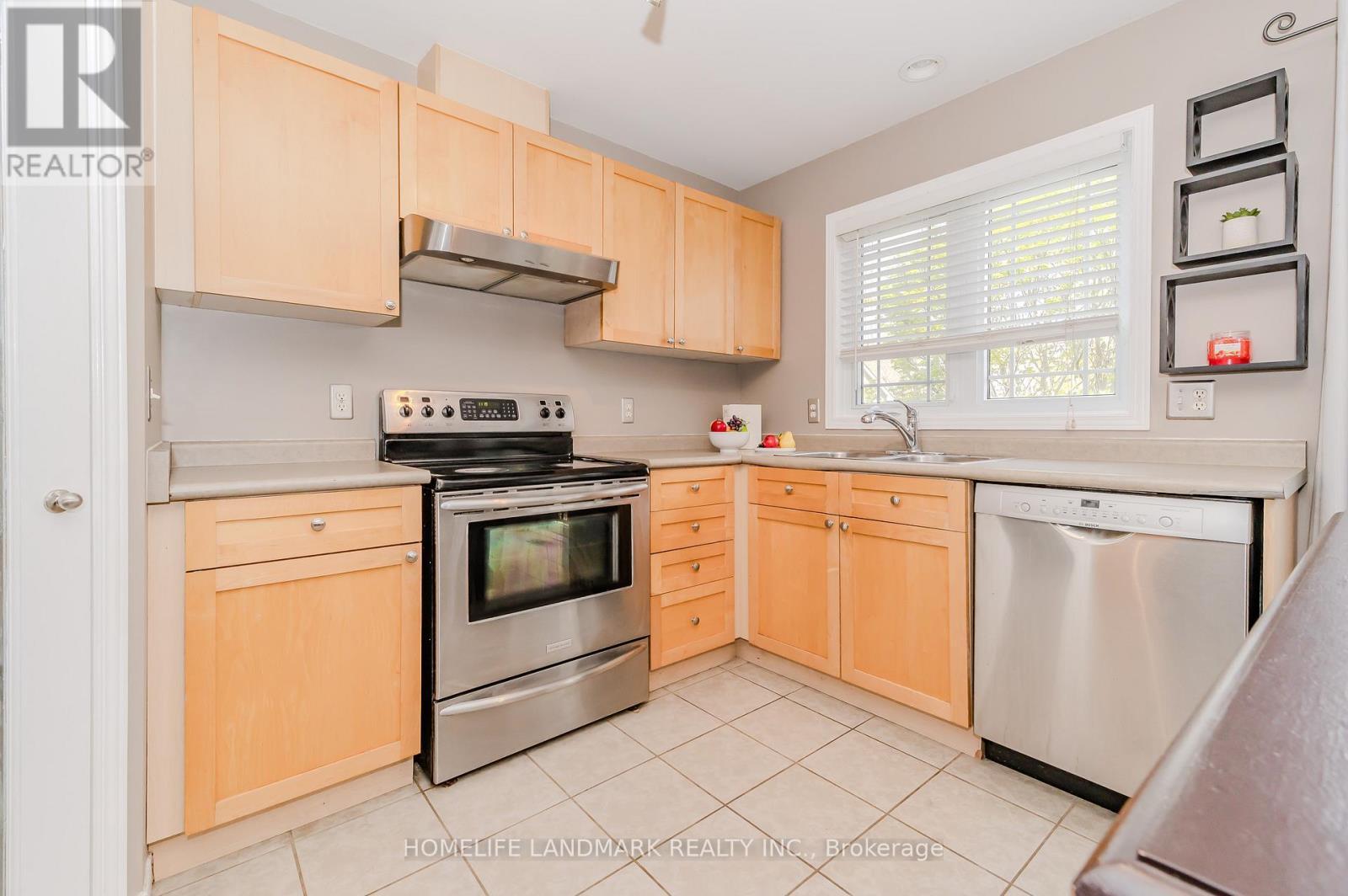 7 Whitehall Lane, Cambridge, ON