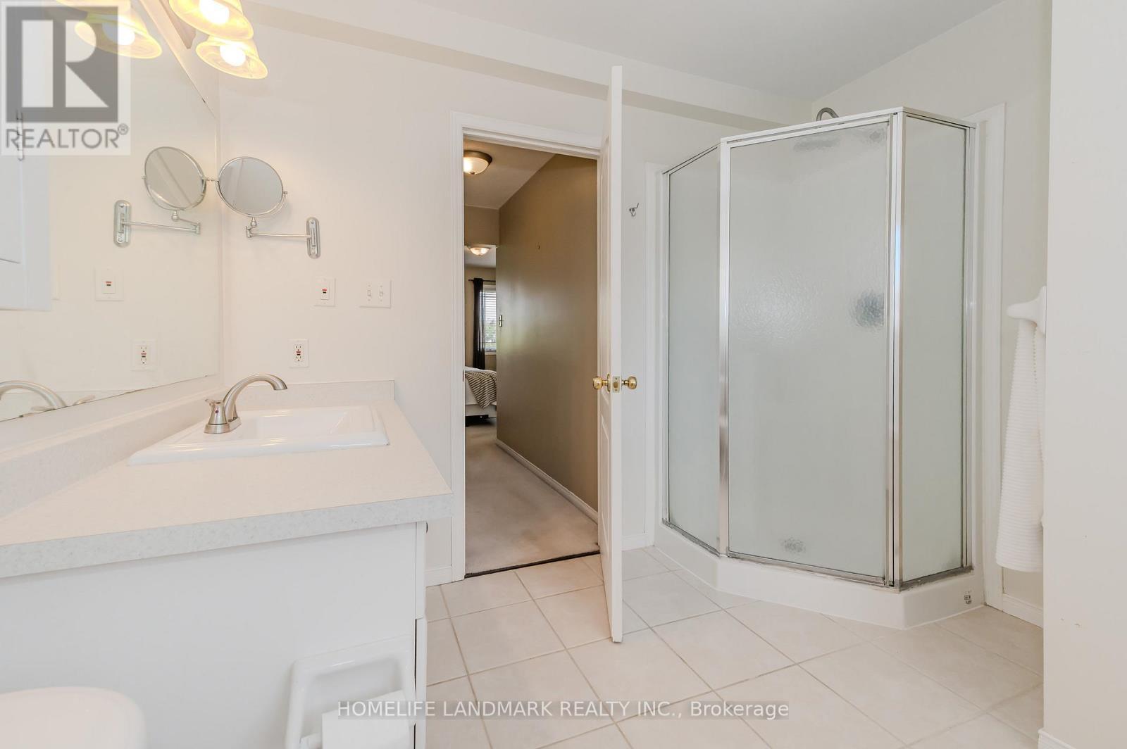 7 Whitehall Lane, Cambridge, ON