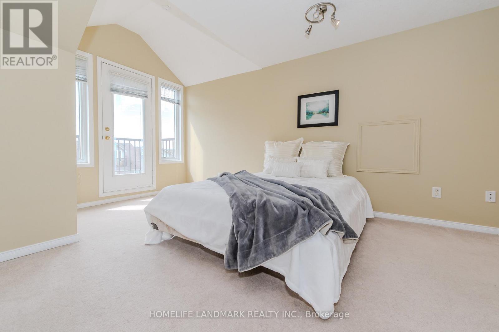 7 Whitehall Lane, Cambridge, ON