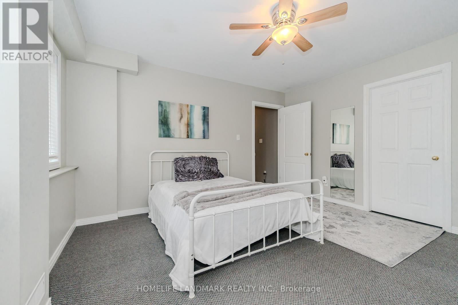 7 Whitehall Lane, Cambridge, ON