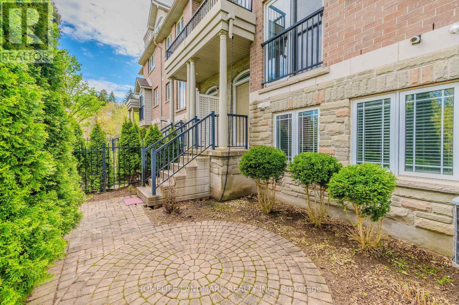 7 Whitehall Lane, Cambridge, ON