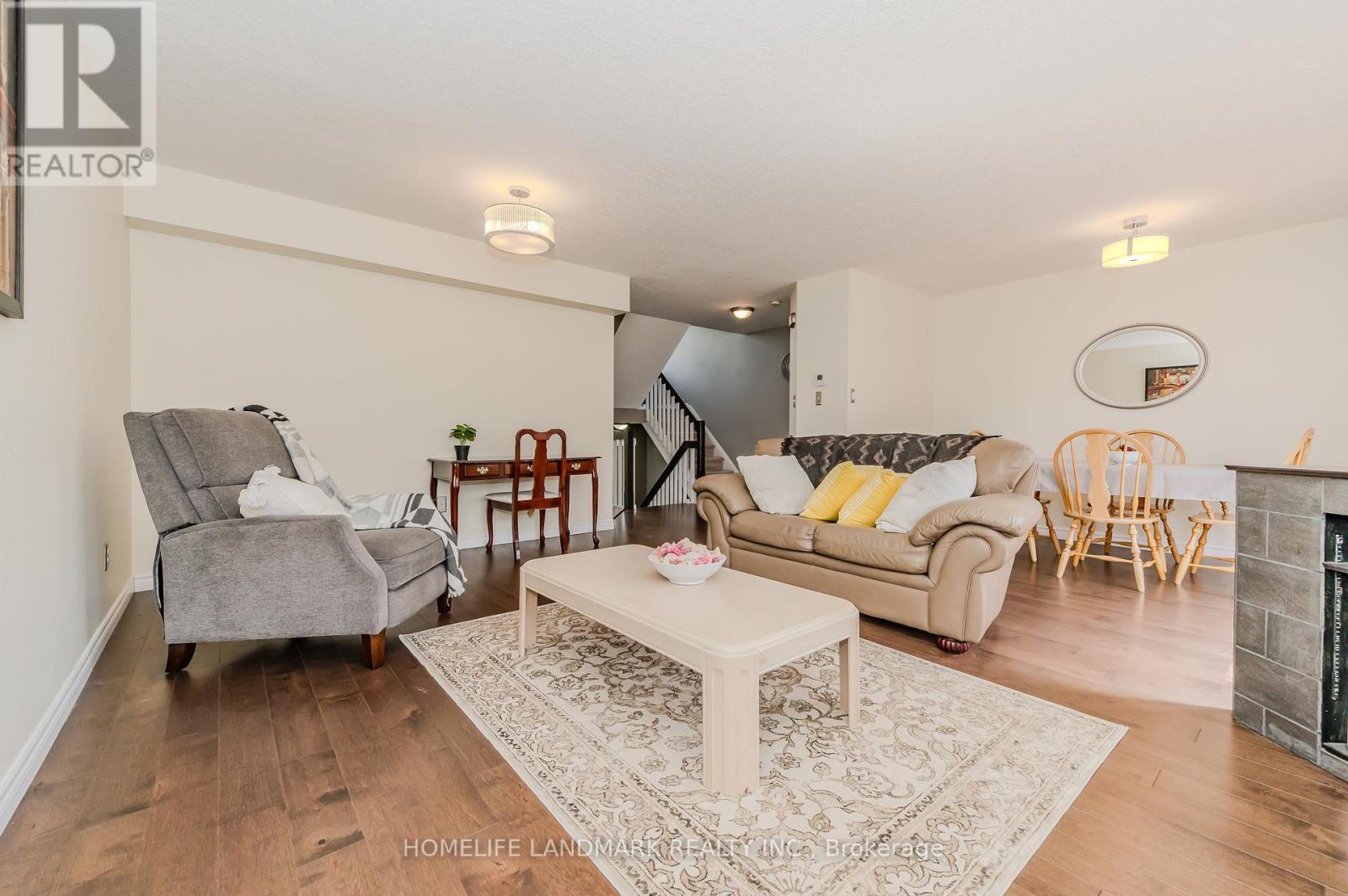 7 Whitehall Lane, Cambridge, ON