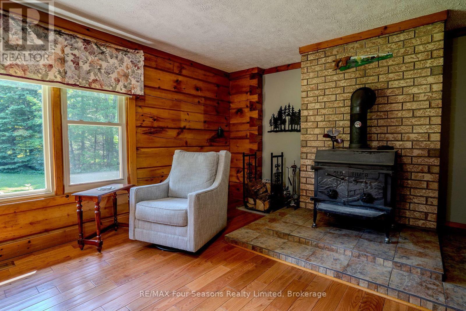 Wood Fireplace - 600072 50 Side Road S, Chatsworth, ON