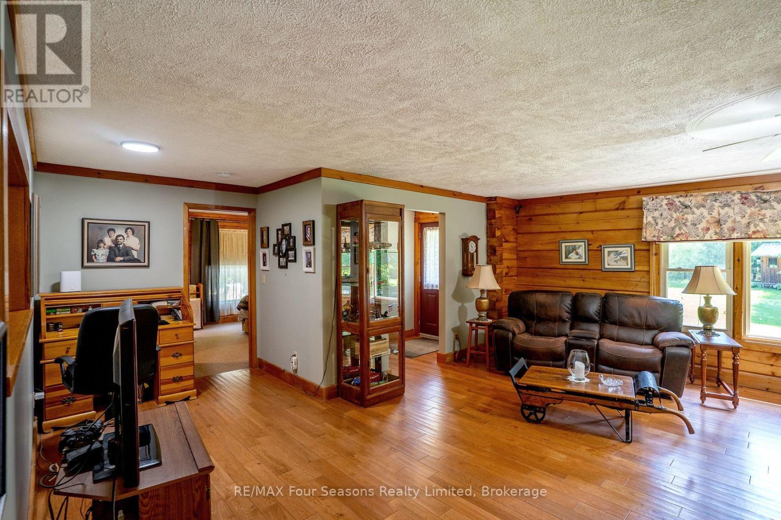 600072 50 Side Road S, Chatsworth, ON