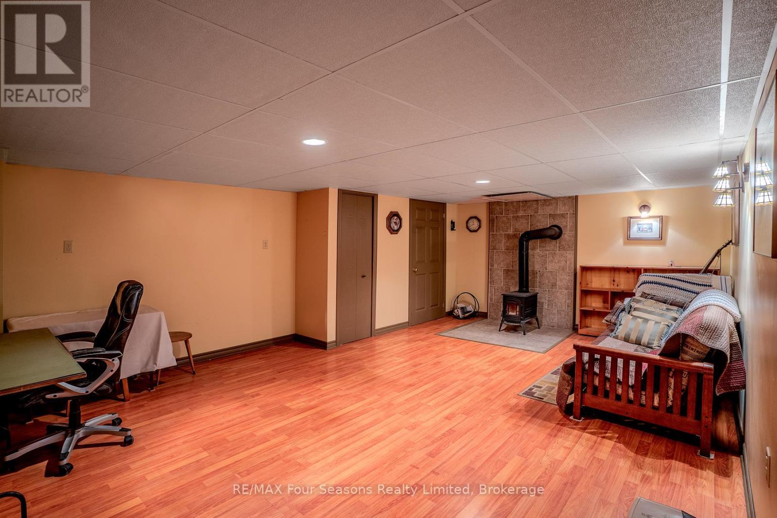 Large Basement/Rec Room, Wood Fireplace - 600072 50 Side Road S, Chatsworth, ON