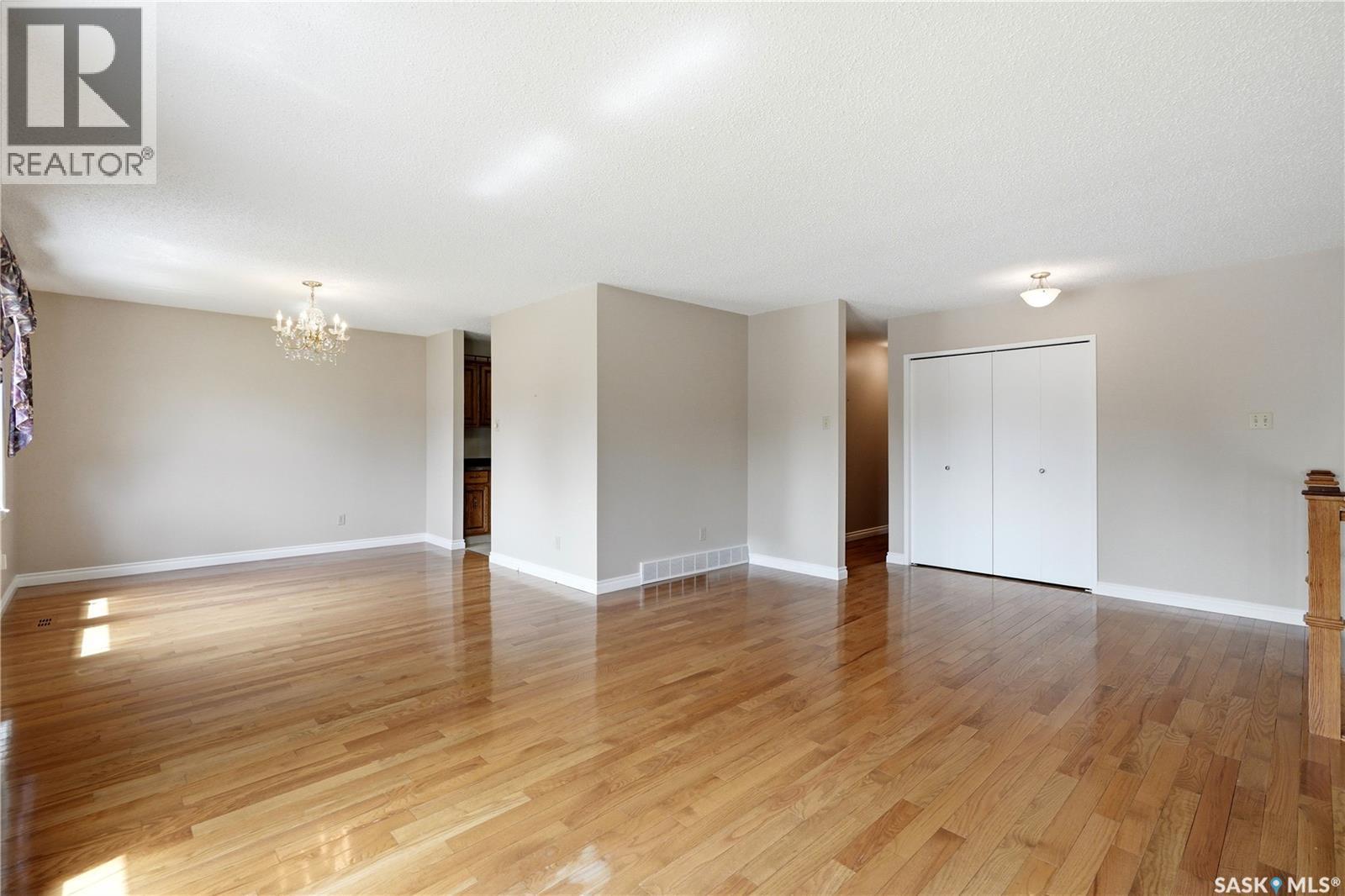 579 Tobin Crescent, Saskatoon, SK