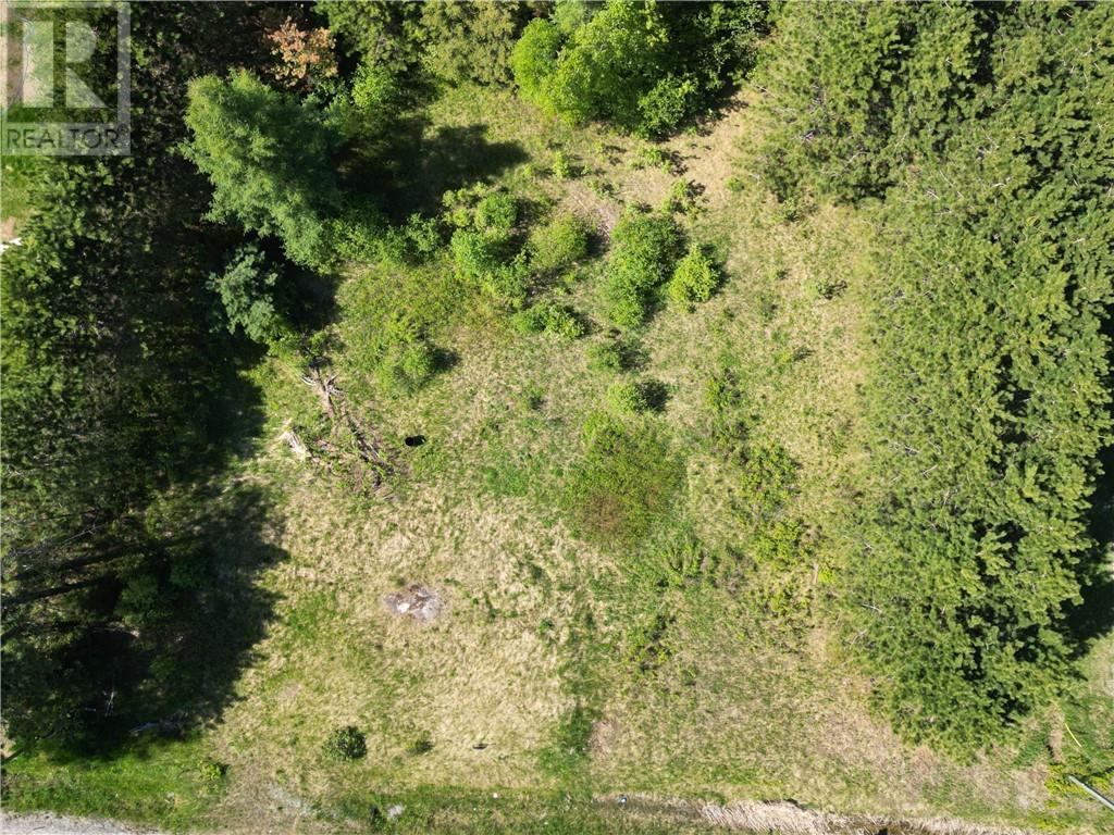 1789 Highway 575, Field, ON