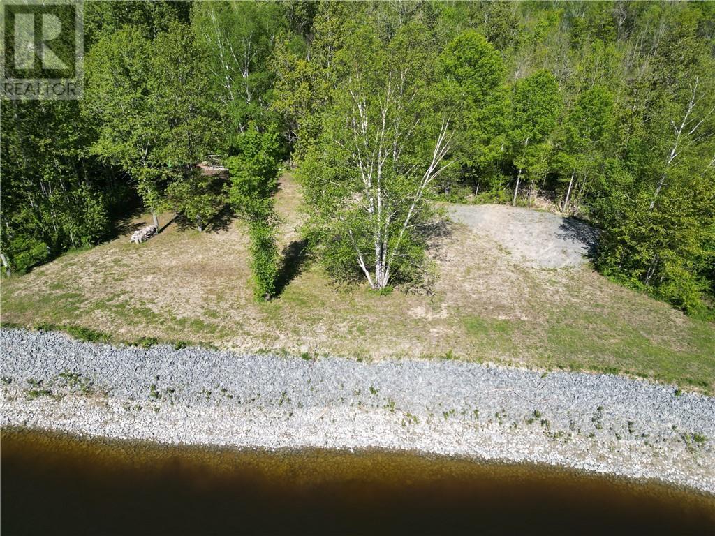 1789 Highway 575, Field, ON