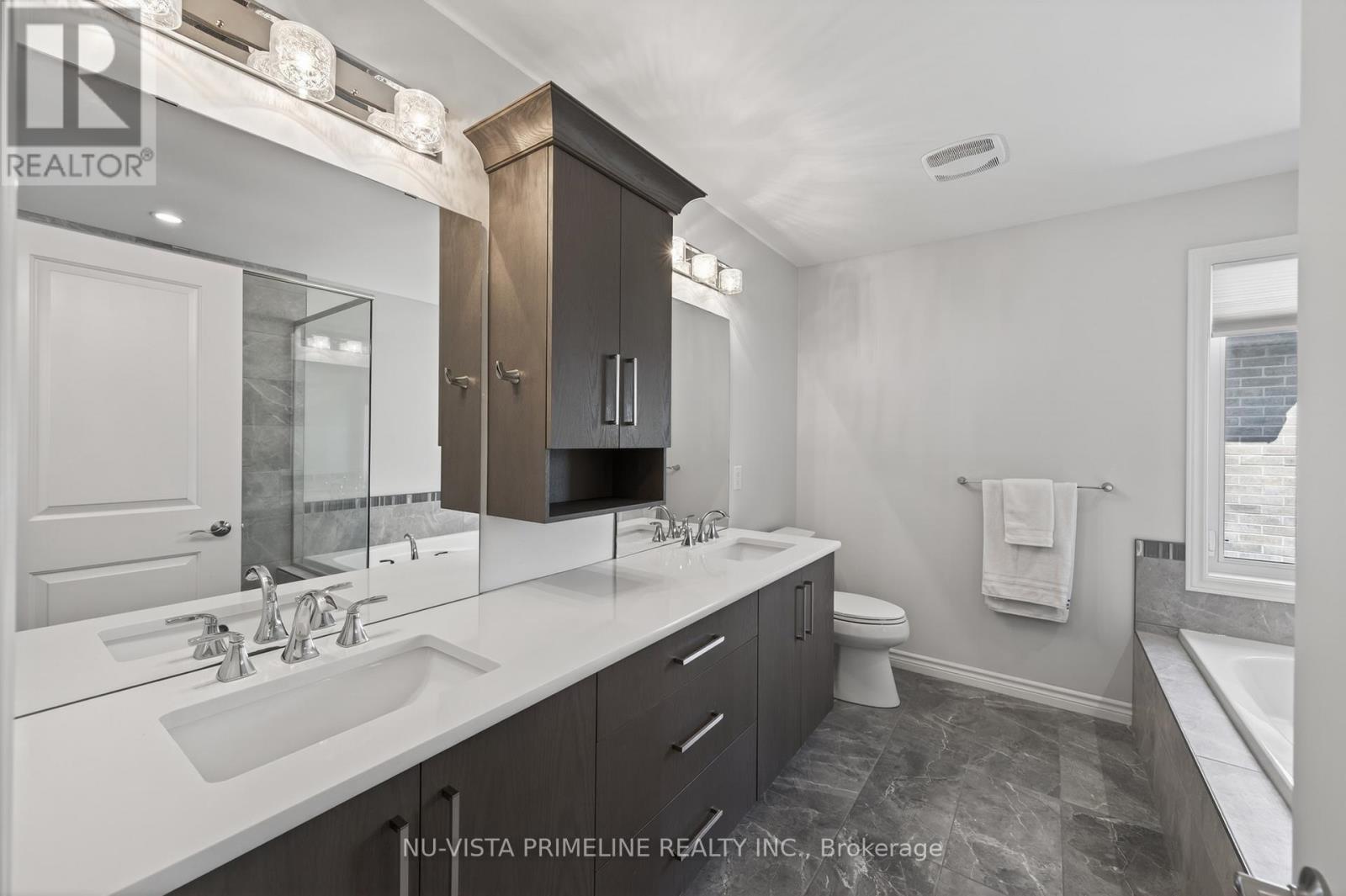 1935 Canvas Way, London North (North B), ON