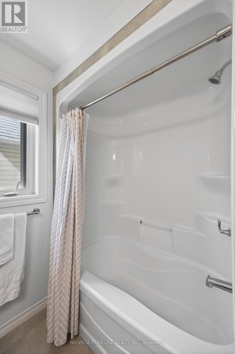 1935 Canvas Way, London North (North B), ON