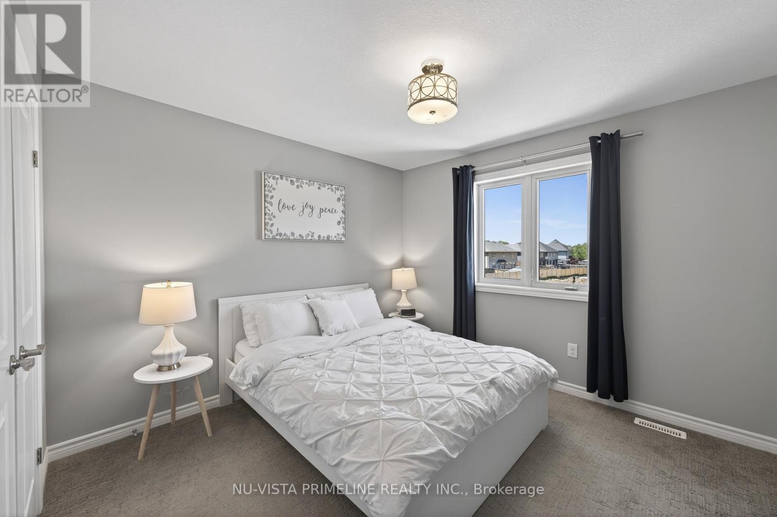 1935 Canvas Way, London North (North B), ON