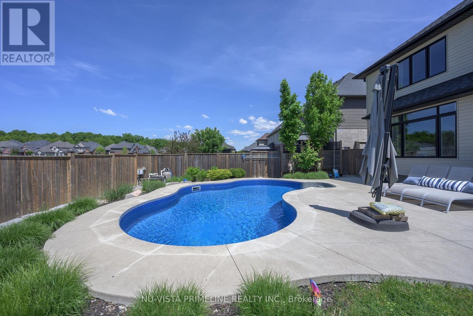 1935 Canvas Way, London North (North B), ON