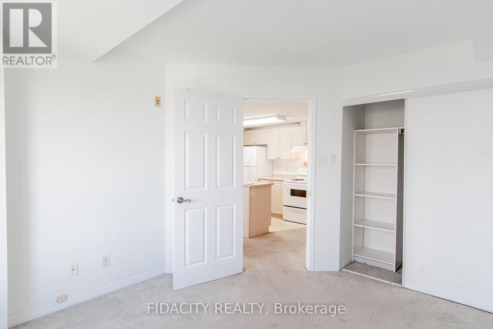 7N - 310 Central Park Drive, Ottawa, ON