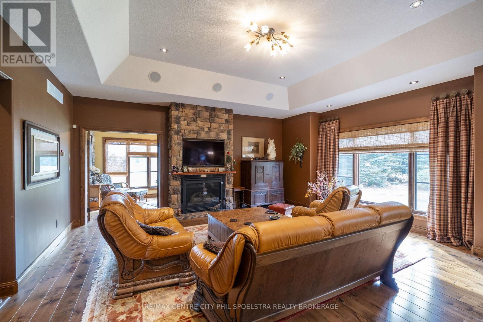 544423 Clarke Road, South-West Oxford, ON