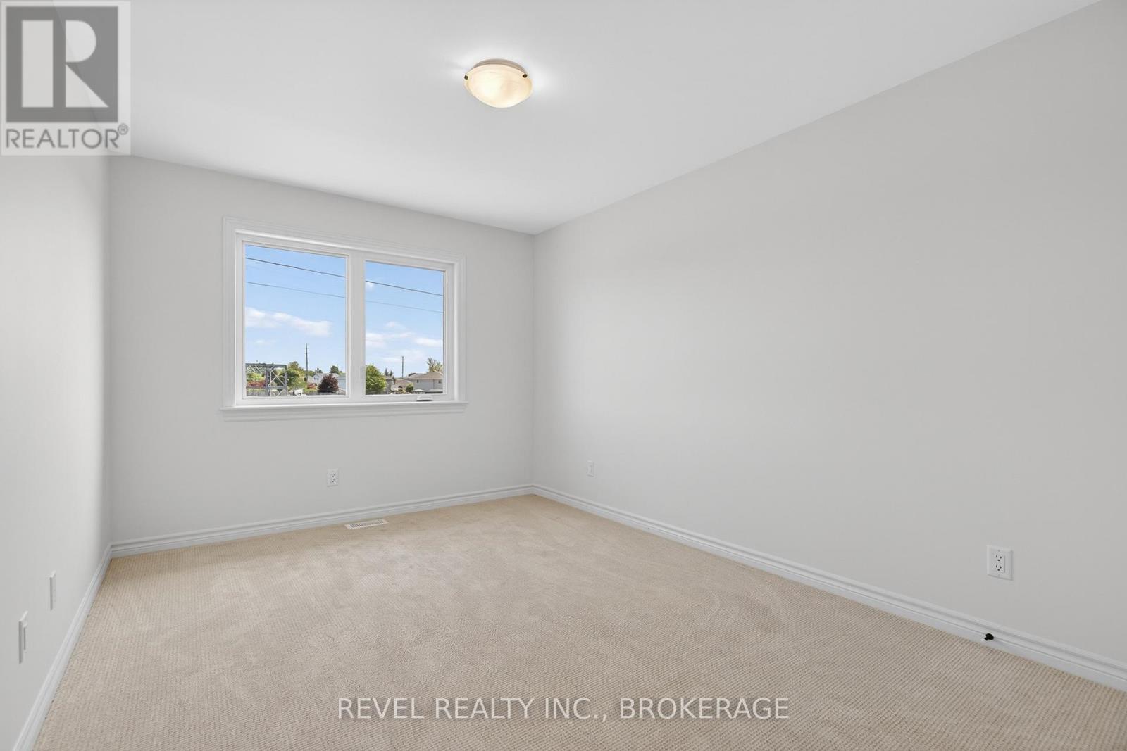 1415 Demers Avenue, Kingston (East Gardiners Rd), ON - Indoor Photo Showing Other Room