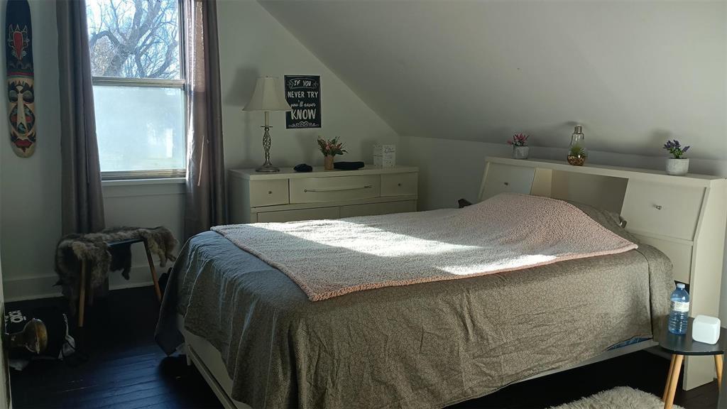 127 Second Avenue E, Benito, MB - Indoor Photo Showing Bedroom