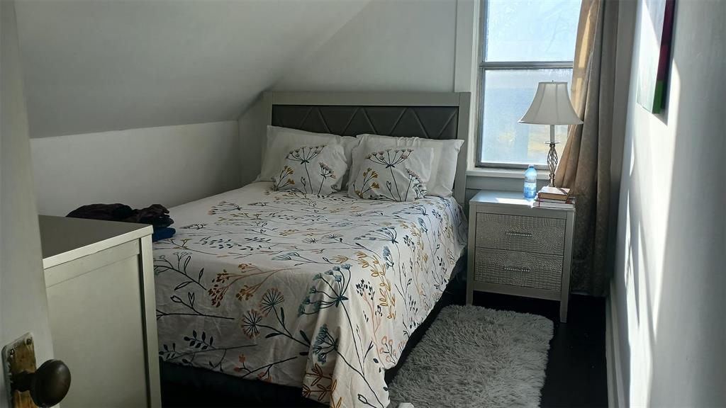 127 Second Avenue E, Benito, MB - Indoor Photo Showing Bedroom