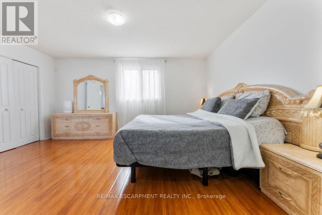 113 Greenshire Drive, Hamilton, ON