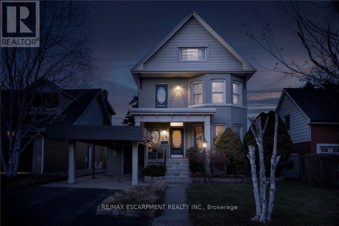 47 Mountain Park Avenue, Hamilton, ON