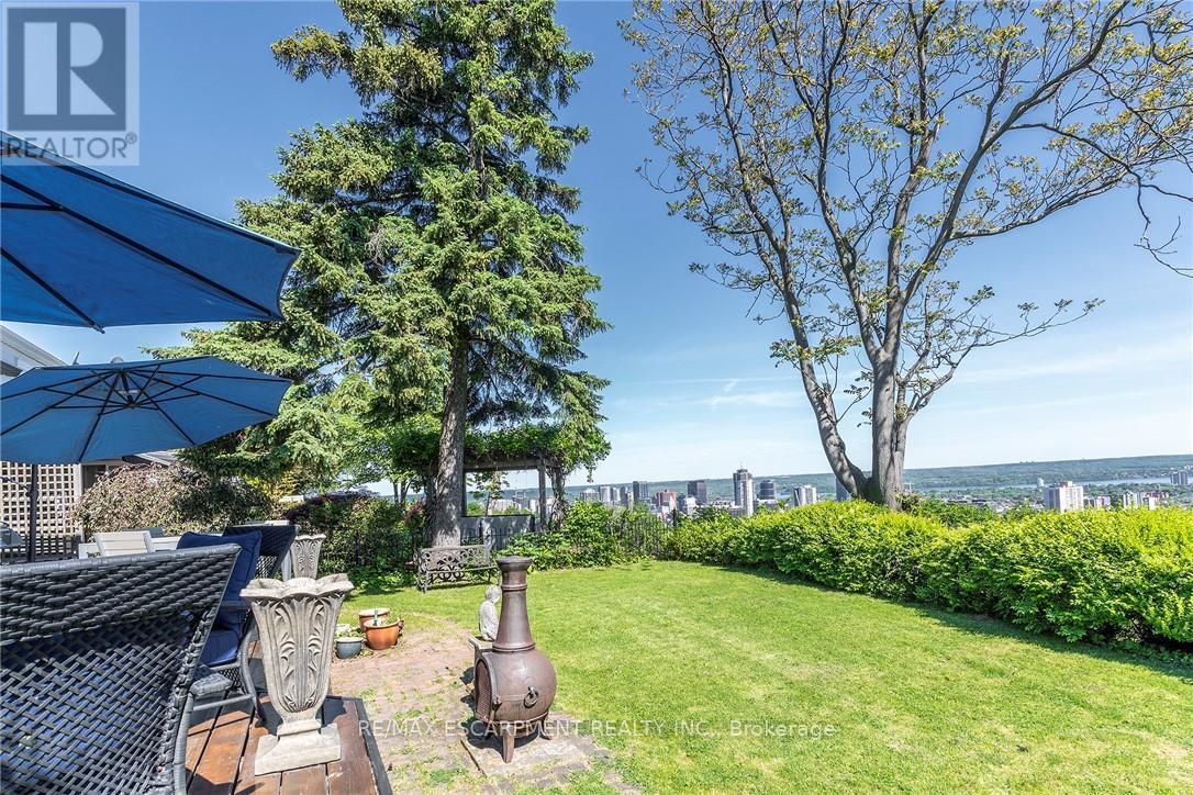 47 Mountain Park Avenue, Hamilton, ON