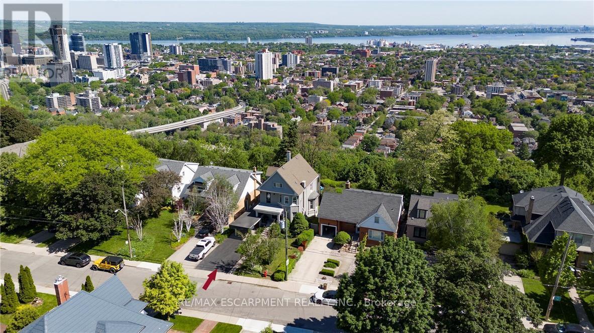47 Mountain Park Avenue, Hamilton, ON