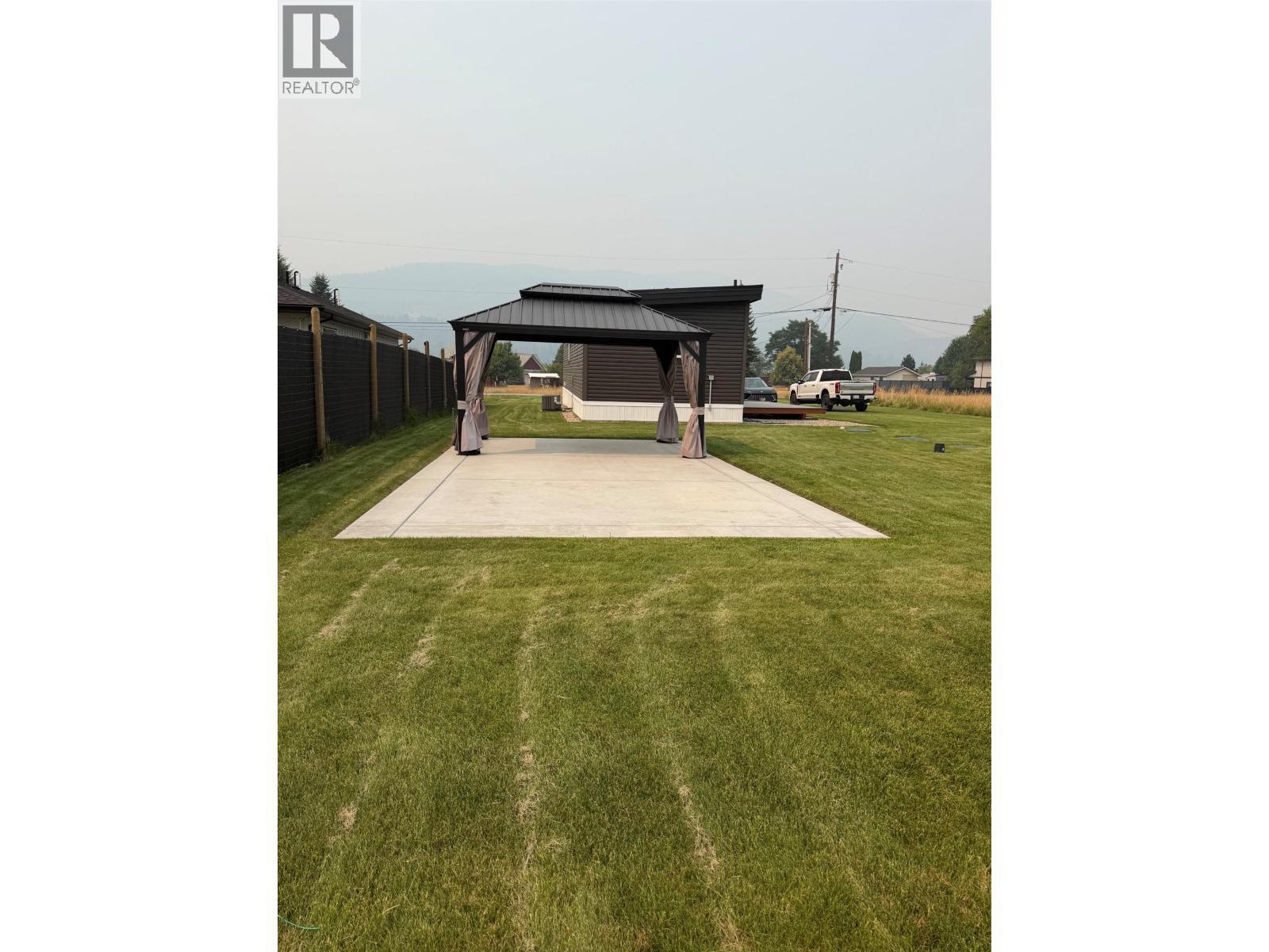 928 Waterloo Crescent, Castlegar, BC