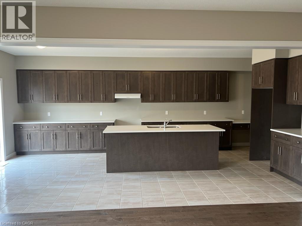 10 Sugar Trail, Kitchener, ON