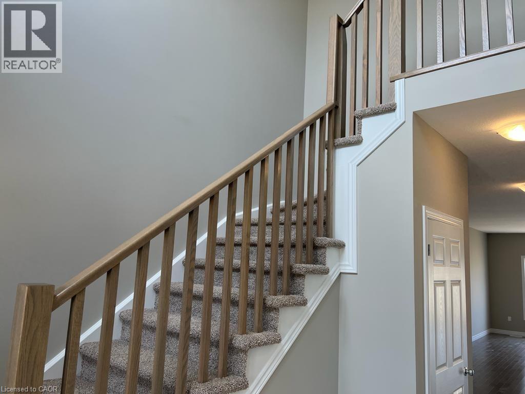 10 Sugar Trail, Kitchener, ON