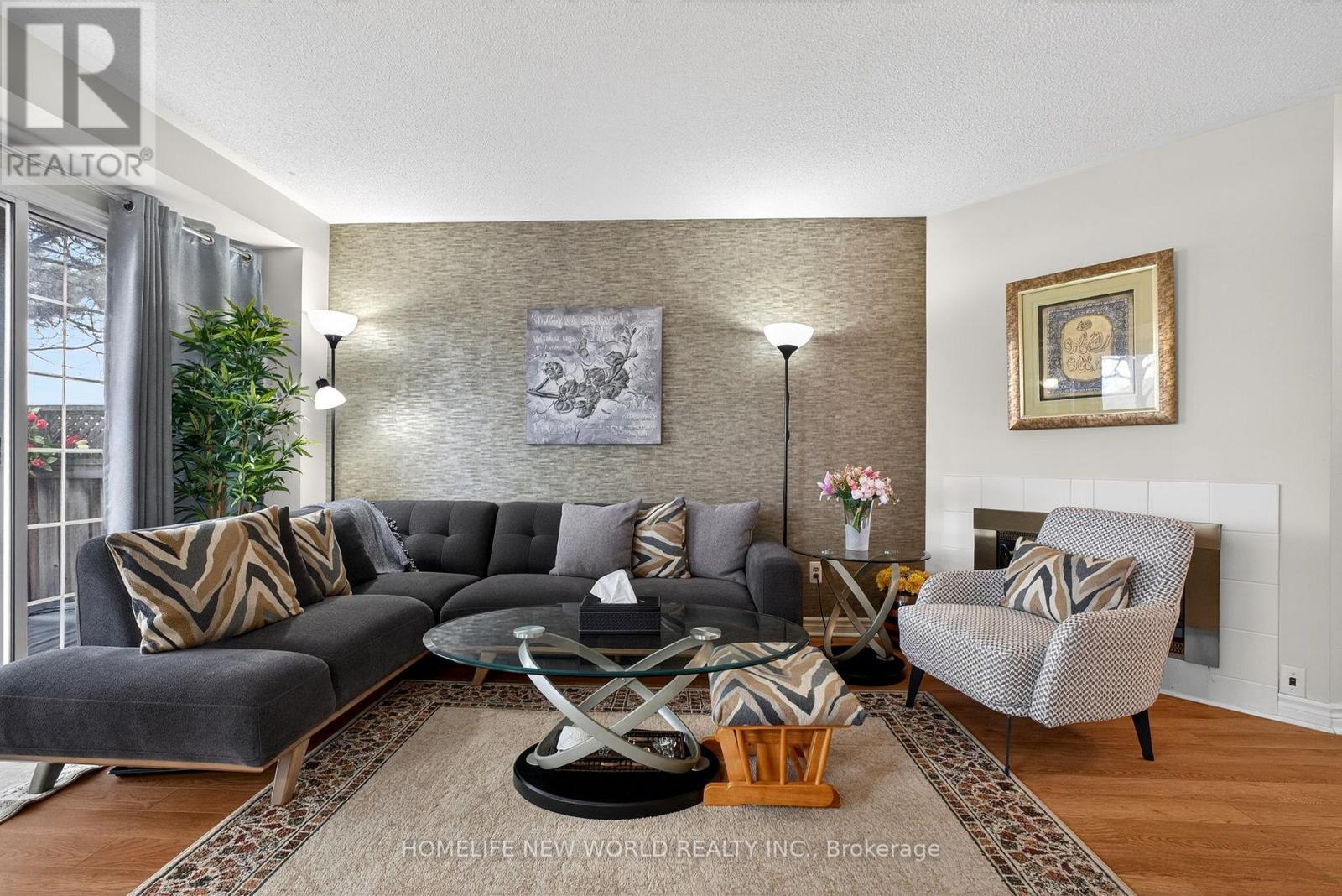 74 Heathcliffe Square, Brampton, ON