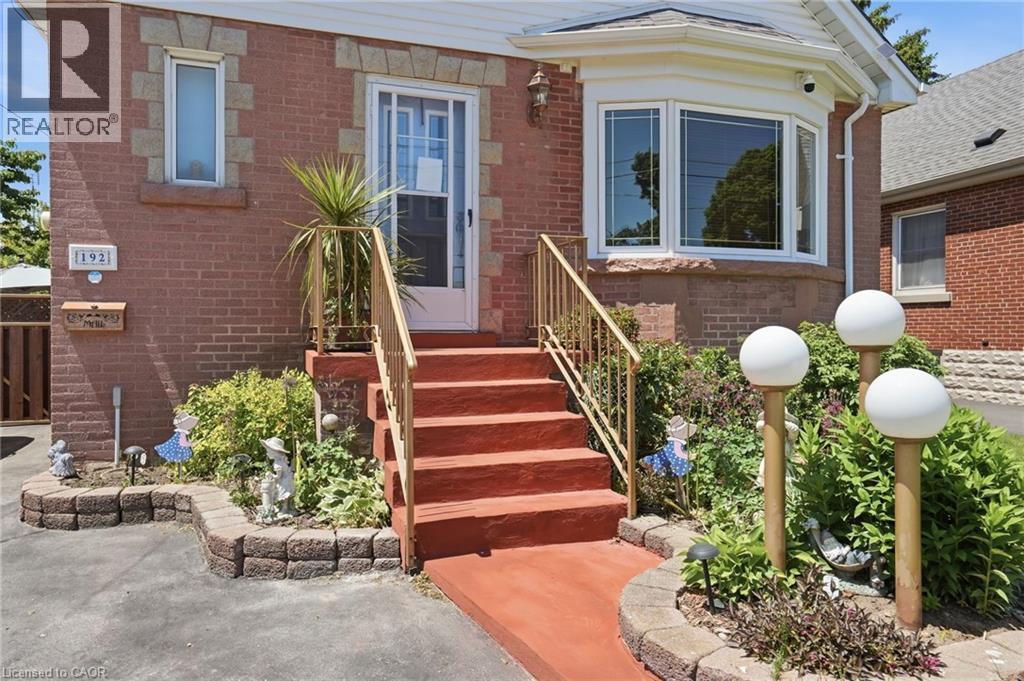 192 Parkdale Avenue S, Hamilton, ON